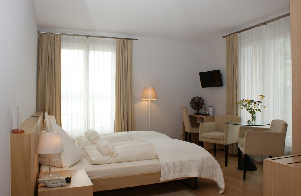Hotel Jean-Jacques Rousseau La Neuveville Exterior photo